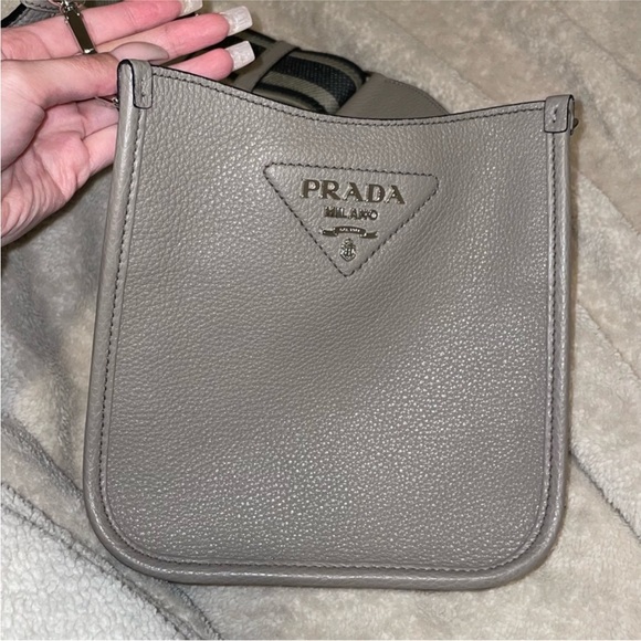 BRAND NEW PRADA MINIHOBO CROSSBODYBAG - Picture 7 of 10